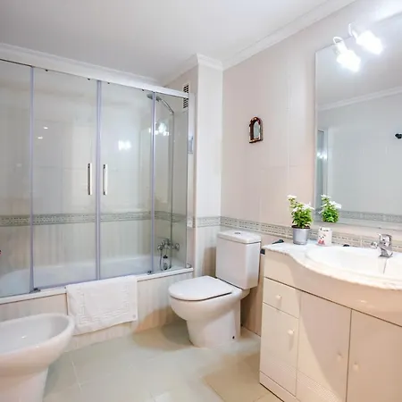 Penthouse With Private Swimming Pool On The Terrace Апартаменты *
