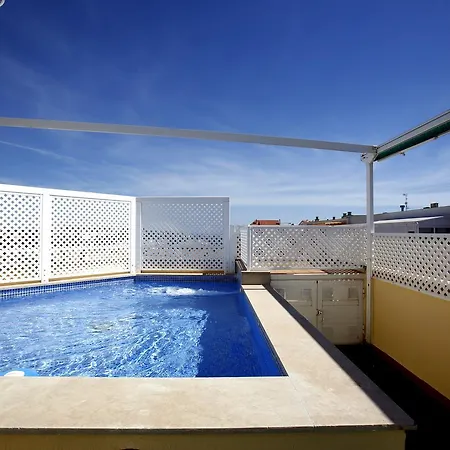 Penthouse With Private Swimming Pool On The Terrace Апартаменты *
